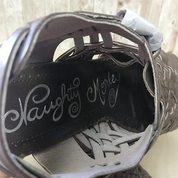 Naughty Monkey Dually Noted Leather Sandals - Picture 11 of 16